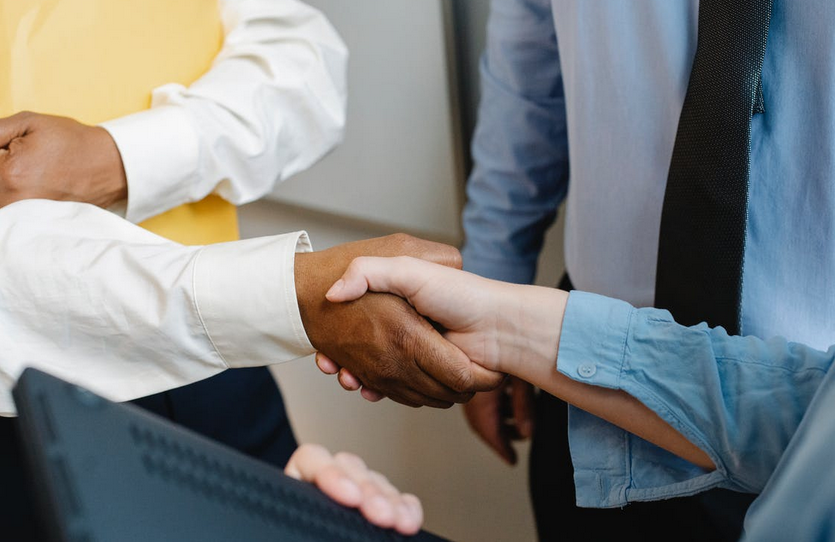 hand shake